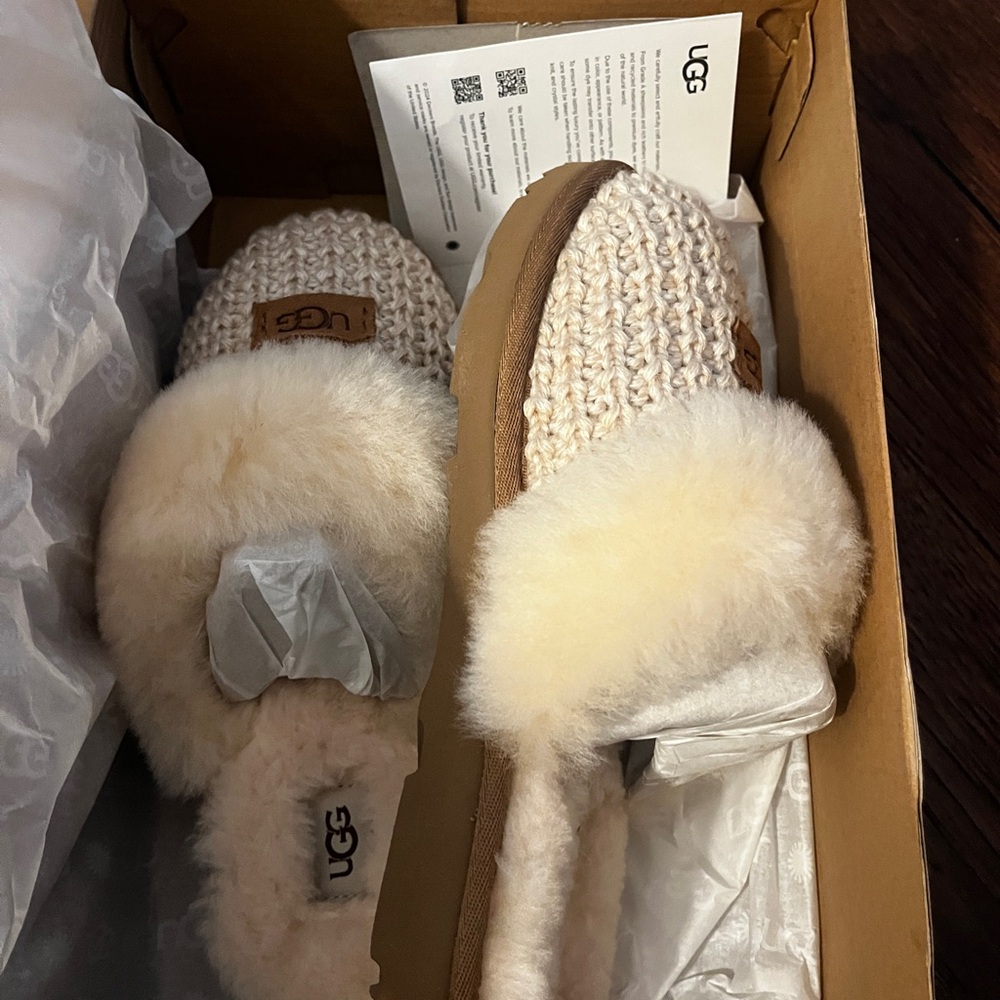 UGG Cream Knit Kids slippers - Picture 2 of 3